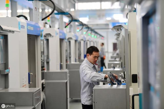 什么是智能仓库物料管理软件系统?